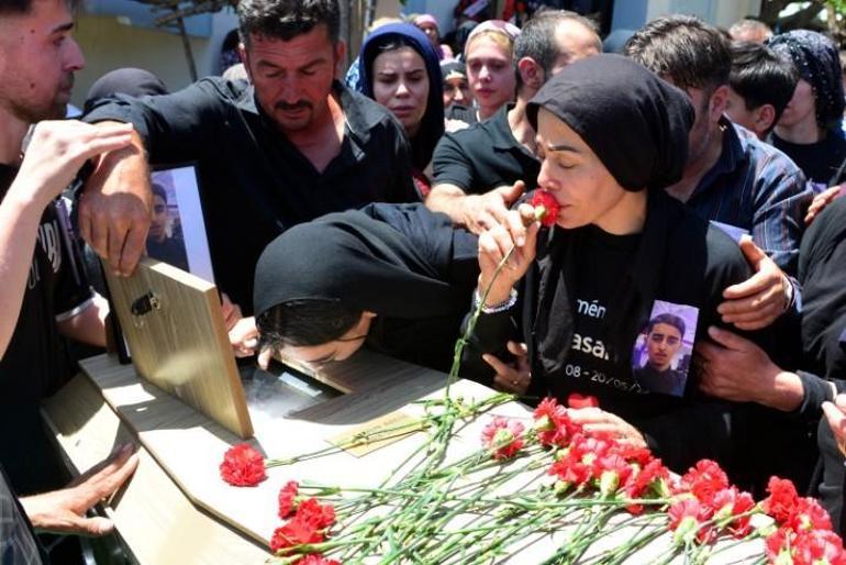17 yaşındaki Hasan Fransada baltayla katledildi Memleketi yasa boğuldu... Acılı anneden yürek yakan sözler
