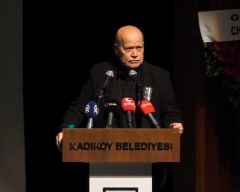 Müziğin Amcası İlhan Şeşene veda... Cenaze asansörde kaldı: İlhan Abi gitmek istemedi