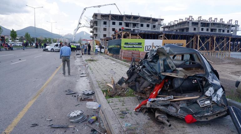 Erzurumda beton mikseri 8 araca çarparak devrildi