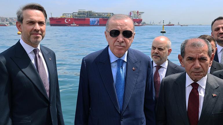 Osman Gazi İstanbul Boğazından geçiyor