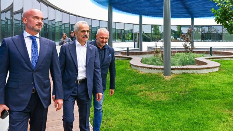 Bakan Uraloğlu: Esenboğanın yolcu kapasitesi 30 milyona çıkacak