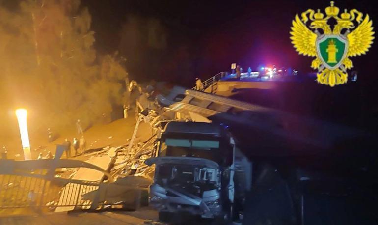  Köprüler çöktü, en az 7 kişi yaşamını yitirdi Onlarca kişi hastaneye kaldırıldı