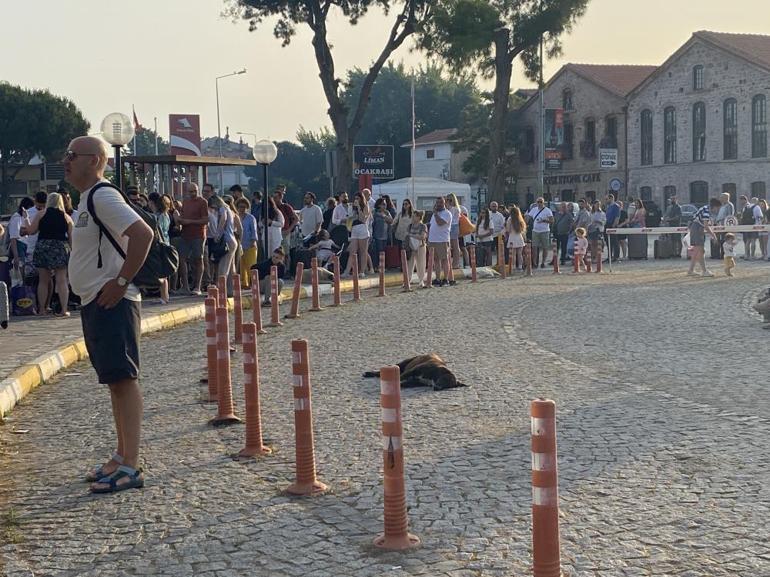 Kapıda vize uygulamasına yoğun ilgi Kuyruğun sonu görünmüyor