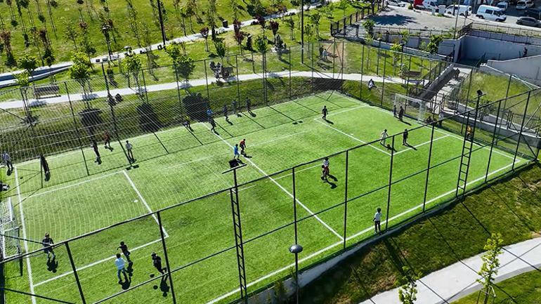 Bakan Kurum, Bağcılar Millet Bahçesinin görüntülerini paylaştı