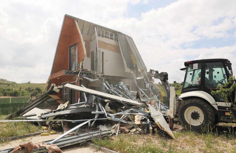 İzinsiz yapılan binlerce yapı için yıkım kararı verildi... Tarım alanlarında ‘hobi’ temizliği