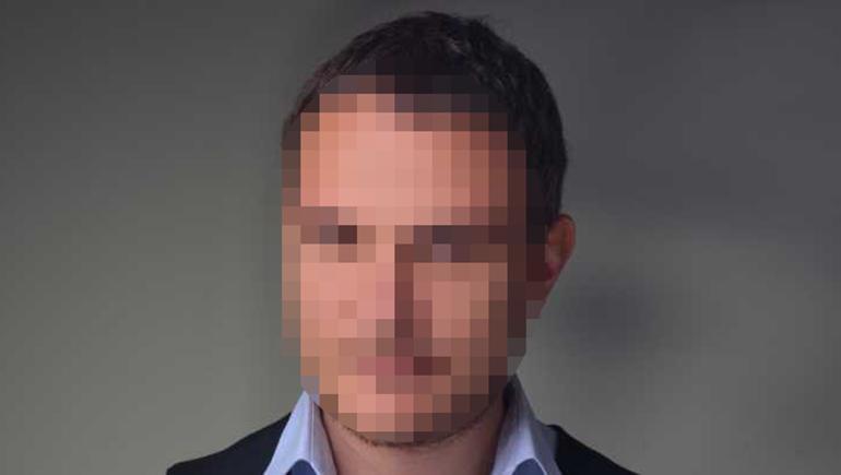 Tiyatro yönetmeninin cinsel istismarını gözyaşları içinde anlattı: Bana yaptıklarını unutamıyorum