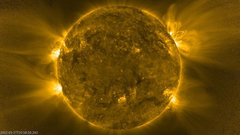 İşte Güneş’in güney kutbuna ait ilk görüntüleri