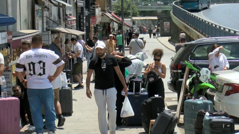 Savaşın ardından valizleriyle otogarlara koştular... Ek seferler başladı: Otobüsle yola koyuldular