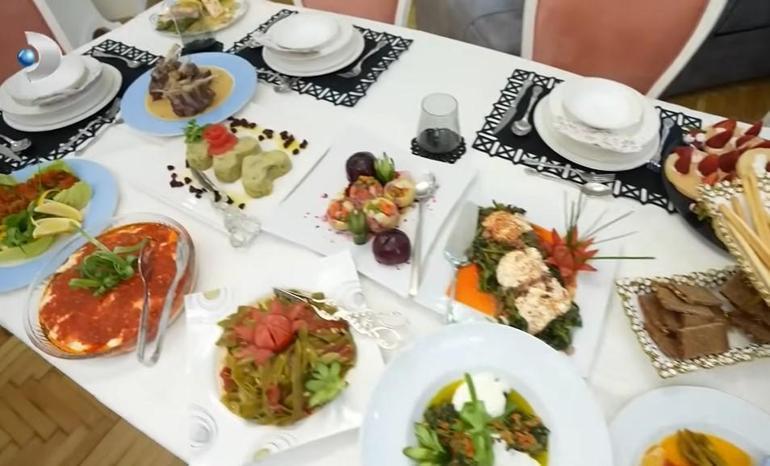 2000li yıllara şarkılarıyla damga vurmuştu... Gösterişten uzak bu evde yaşıyor