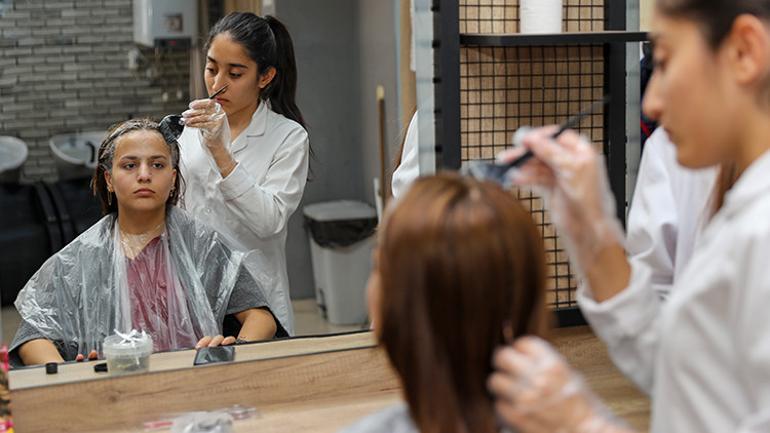 Diyarbakırdaki 16 lise adeta para basıyor