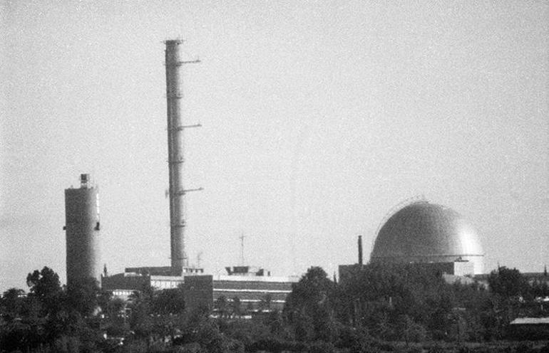1960lardan beri içeri girebilen olmadı, gerçek uydu fotoğraflarıyla ortaya çıktı İsrailin çölün ortasındaki gizemli nükleer tesisi Dimonada neler oluyor