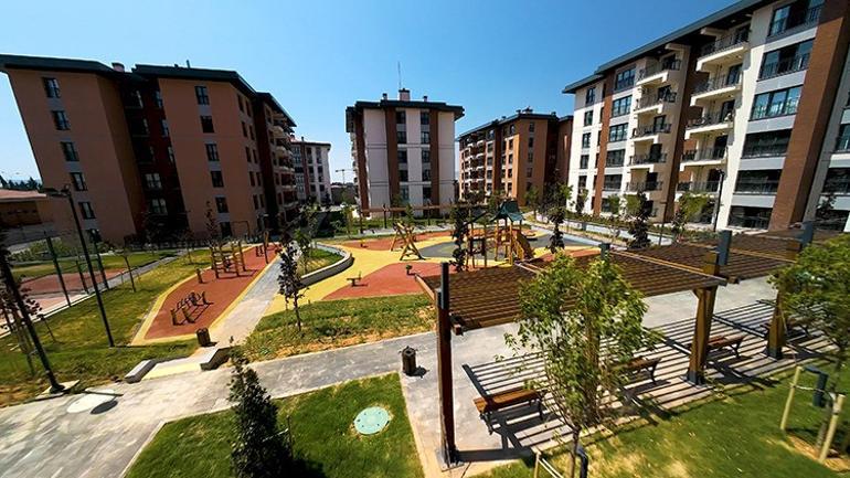 Bakan Kurum: Verdiğimiz sözleri yerine getirmenin gururunu yaşıyoruz