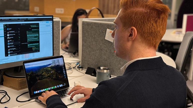 Babasının fikrini geliştirdi, ihracata başladı