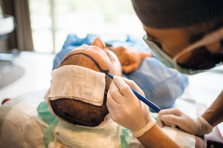 Yabancı 3 milyar dolara tedavi oldu... Sağlık turizmi için 1.5 milyon kişi geldi