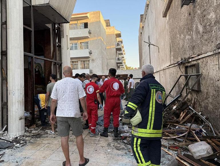 Son dakika... Suriyede DEAŞ kiliseye saldırdı: 15 ölü