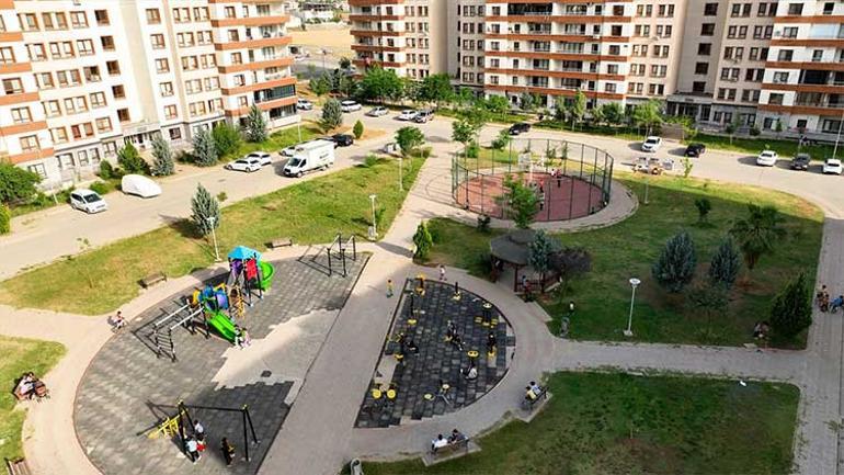 Şırnakta 8 bin 785 konut inşa edildi... Bakan Kurum: Kötü izleri silip yepyeni bir hayat inşa ettik