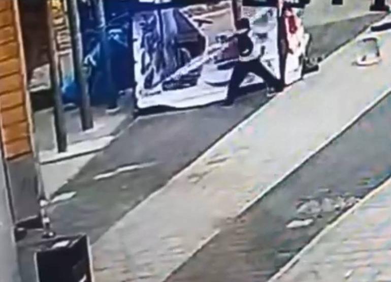 AK Parti standına saldıran kişi tutuklandı... Neden yaptığını böyle anlattı