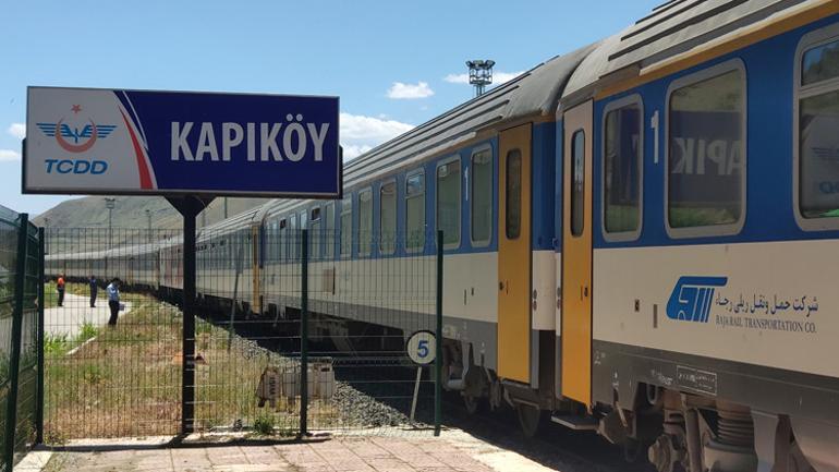 Bakan Uraloğlu: Van-Tahran seferleri devam ediyor