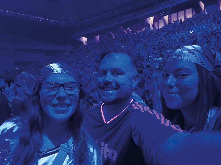 Farklı sahnelerde parlayan iki yıldız: Işıltılı kraliçe Beyoncé ve Z Kuşağı’nın sesi Billie Eilish