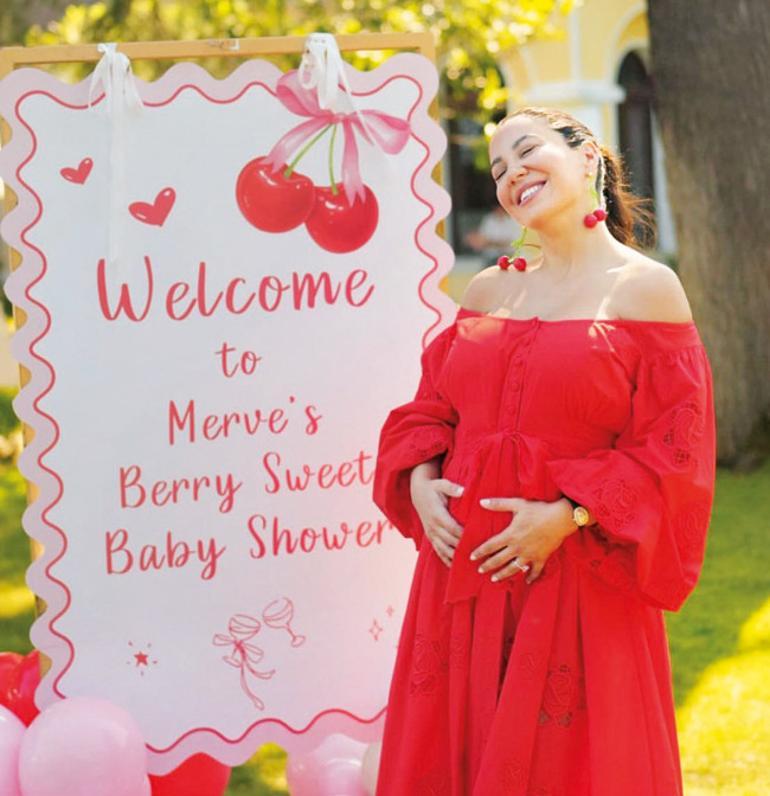 Torununun cinsiyeti belli oldu...Sibel Can babaanne oluyor
