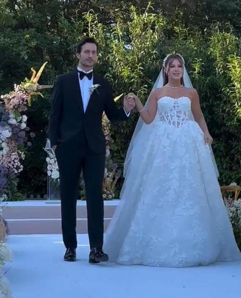Nikahta gözyaşlarını tutamadılar...Merve Dinçkol ile Feyyaz Şerifoğlu evlendi
