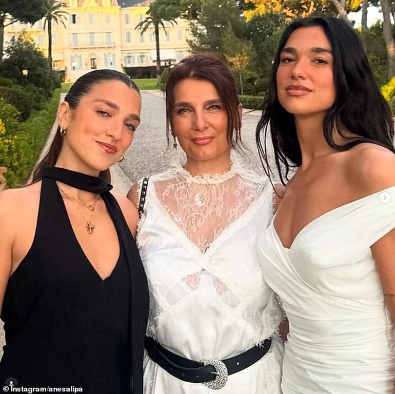 The famous singer finally made his mother famous… The source of his beauty emerged: I wouldn't be me without you '