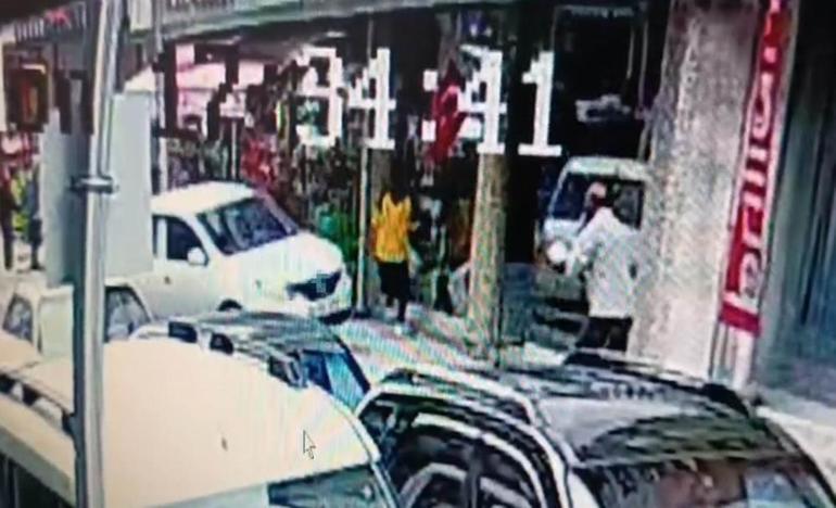 Alkollü sürücü şehri birbirine kattı... 2 çocuk otomobilin altında kalmaktan son anda kurtuldu