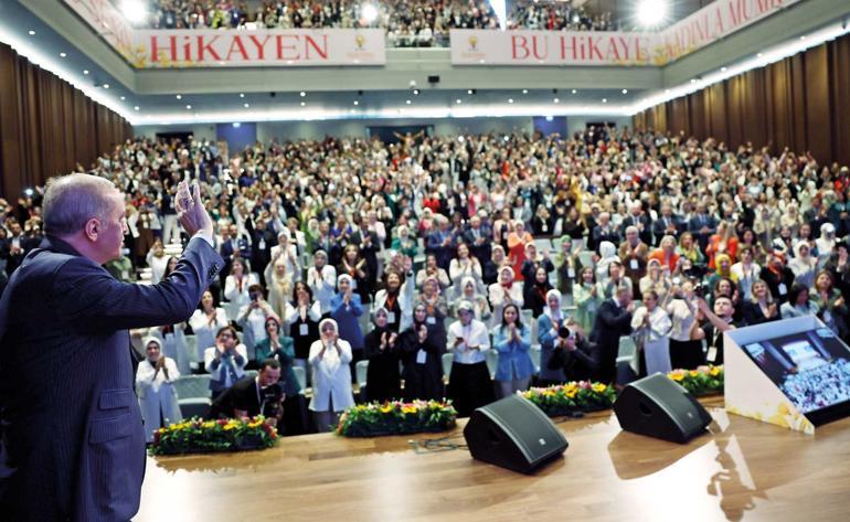 Erdoğan’dan Özel’e ‘karikatür’ tepkisi: Hadsizlere niye sahip çıkıyorsun