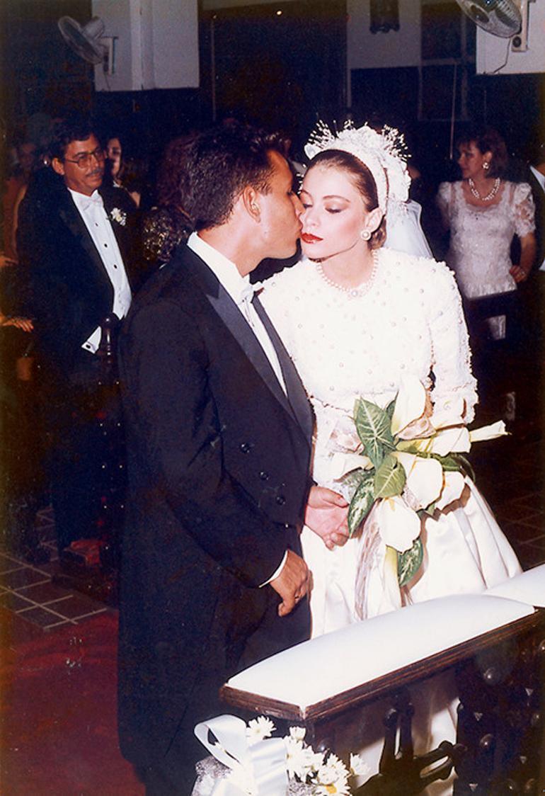 18 yaşında evlendi, bir yıl sonra anne oldu... Hayat yolunda hızlı büyüdü... Şimdi ona aşk dayanmıyor