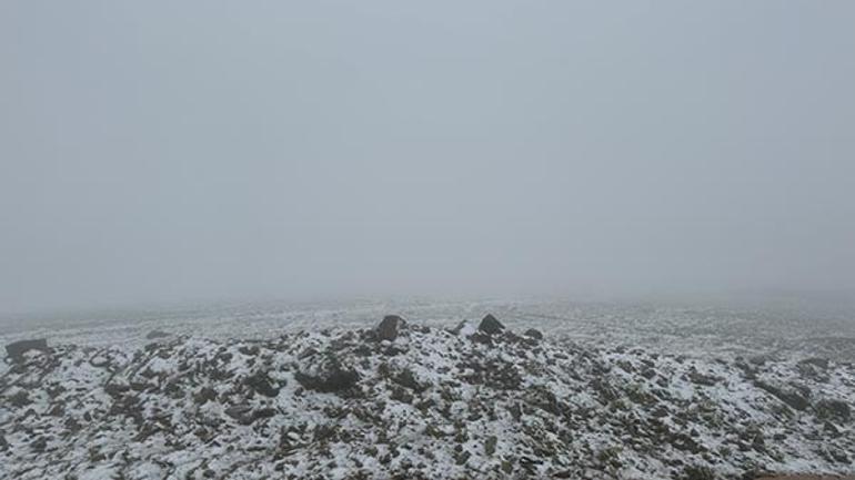 Üç ilimize lapa lapa kar yağdı Temmuz ayında kar sürprizi