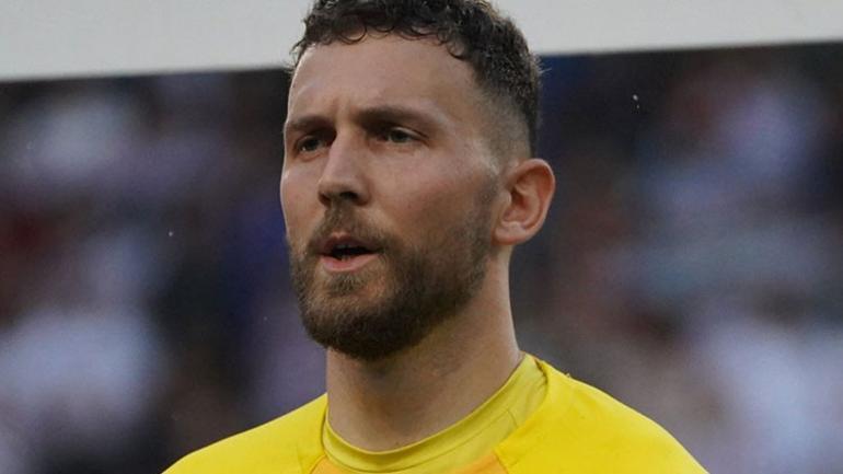 Fenerbahçenin yeni transferini duyurdu Tarık Çetin için süre verdi