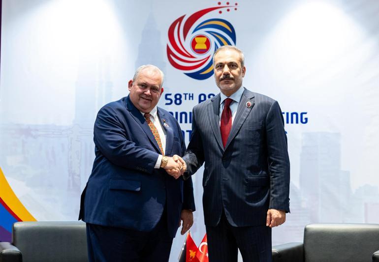 Dışişleri Bakanı Hakan Fidandan peş peşe diplomatik temaslar