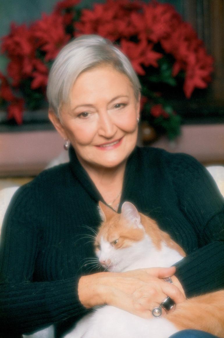 Türk edebiyatının usta kalemi Pınar Kür hayatını kaybetti - Stil Haberleri