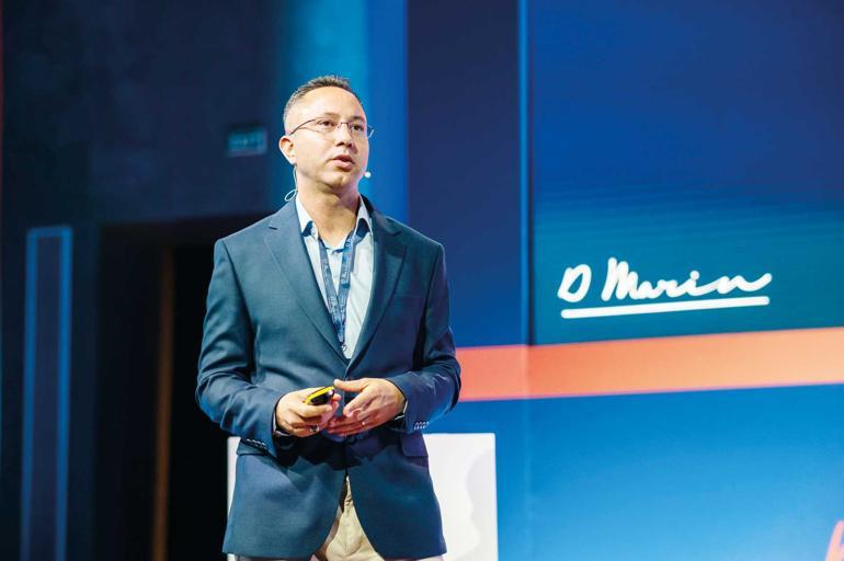 Bu sezon kiralamaya talep azalınca tekneler satılığa çıkarıldı... Tekneler limanda kaldı