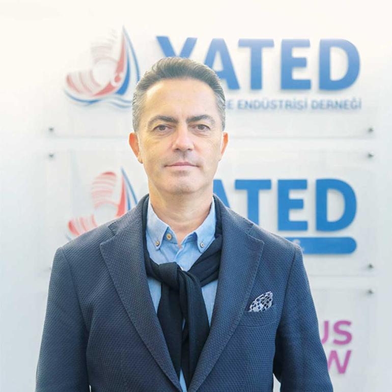 Bu sezon kiralamaya talep azalınca tekneler satılığa çıkarıldı... Tekneler limanda kaldı