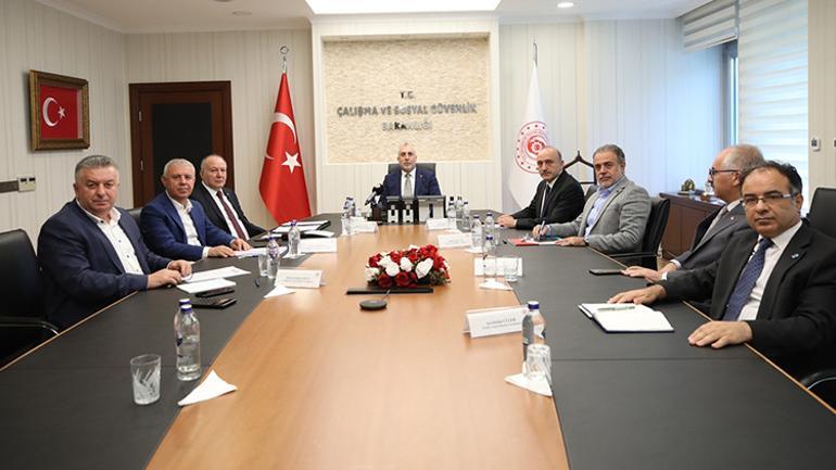 Kamu işçisi için üçüncü zam teklifi açıklandı