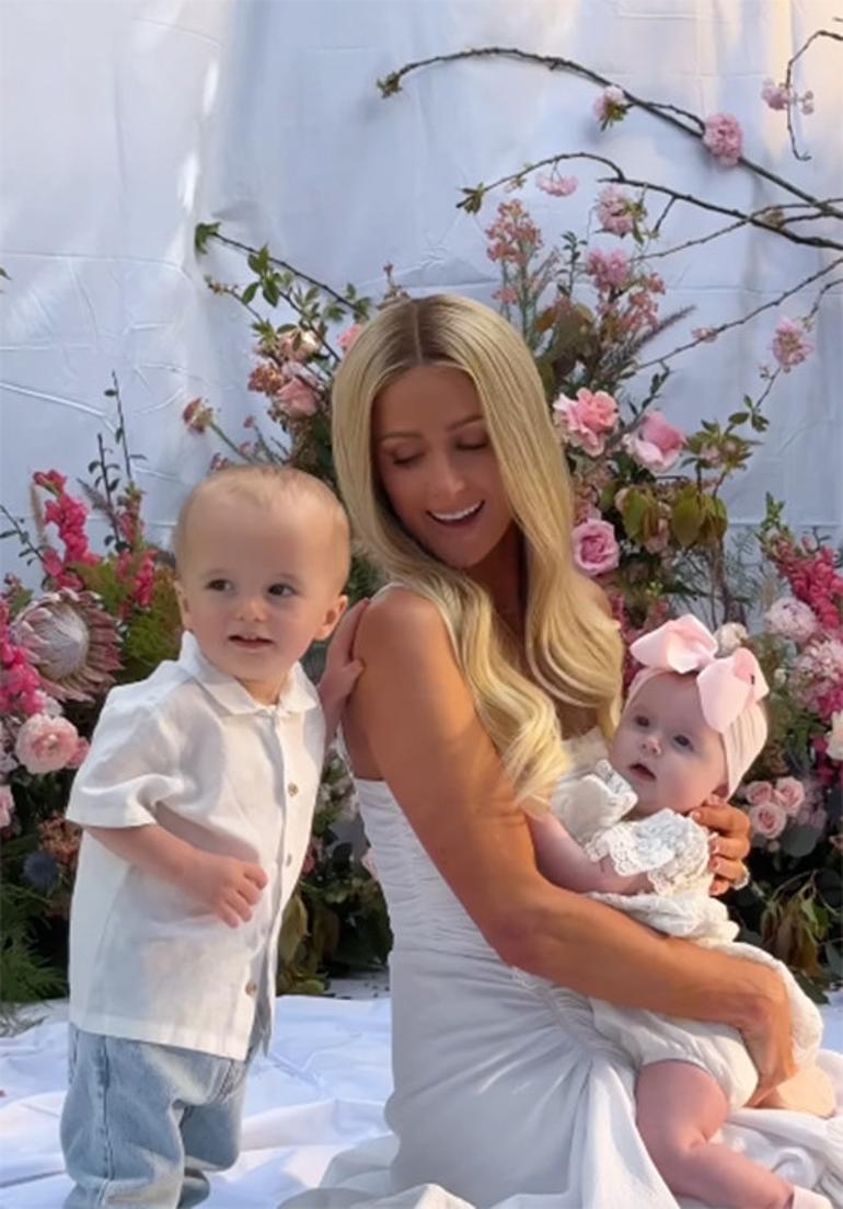 Aradığı aile sıcaklığını dördüncü denemede buldu... Sosyete güzeli şimdi mutluluktan ağlıyor... Bakın, çocuklarım ne çabuk büyüdü