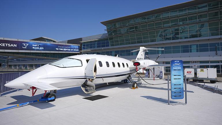 Gökyüzünün Ferrarisi Avanti EVO uçağı IDEFte Pilottan Baykar sözleri...