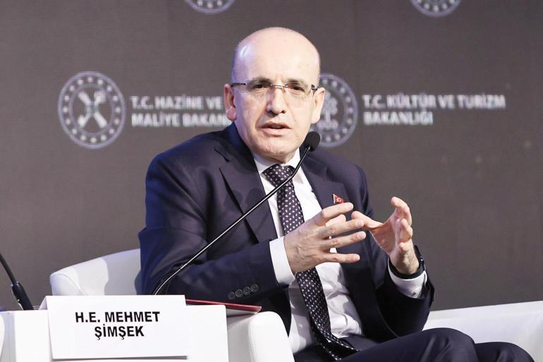 Moody’s Türkiye’nin kredi notunu yükseltti