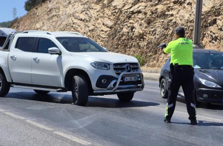 Dilan Çıtakın olaylı günü... Polis havaya ateş açtı