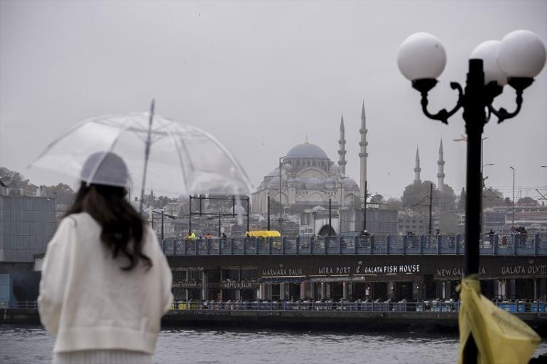 Meteorolojinin İstanbuldaki yağış beklentisi değişti | İşte sağanağın etkili olacağı tarih