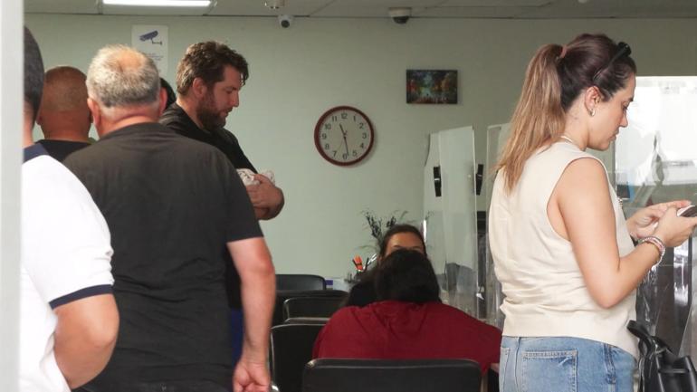 Eski tip ehliyetlerin yenilenmesinde süre doldu Artık 15 TL yerine 7 bin TL ödenecek