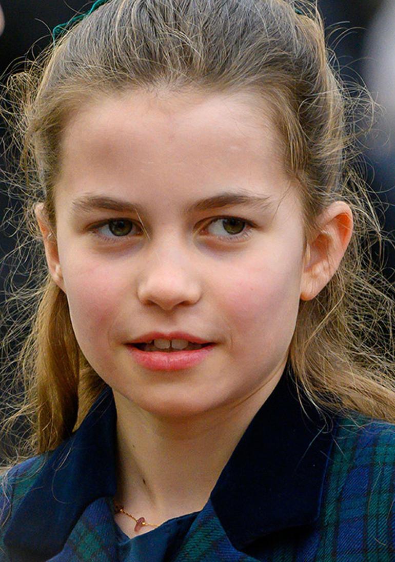 Kraliçe Elizabeth’in Küpe Deneyimi