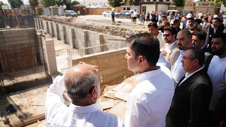 “Deprem bölgesinde nasıl mı çalışıyoruz” Bakan Kurum’dan 24 saat mesai paylaşımı
