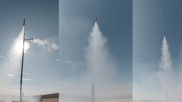 Model uydular uzaya yaklaşıyor