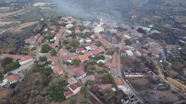 Orman Yangı Ikinini Hüründe: Çanakkalede Yanan Efler Havadan Görüt