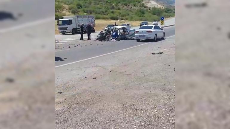 Sürürcü Ve Eşi Trafik KAZASAINDA Hayatini Kaybetti