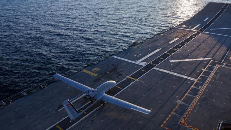 İşte dünyanın ilk SİHA gemisi TCG Anadolu... Türk Ordusu dünyanın her yerine müdahale edebilir