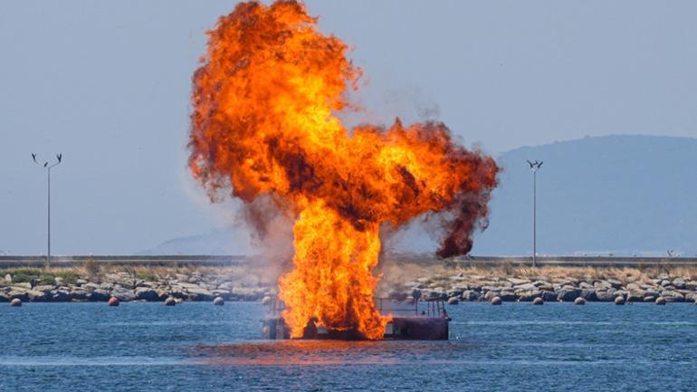 TEKNOFEST Mavi Vatanda Zafer Bayramı coşkusu