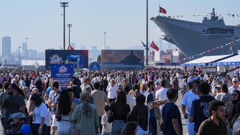 TEKNOFEST Mavi Vatana büyük ilgi TCG Anadoluya akın ettiler